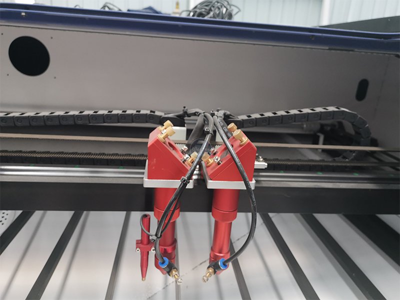 How many laser heads can a laser machine have